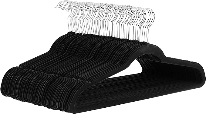 Amazon Basics Slim Velvet Hangers